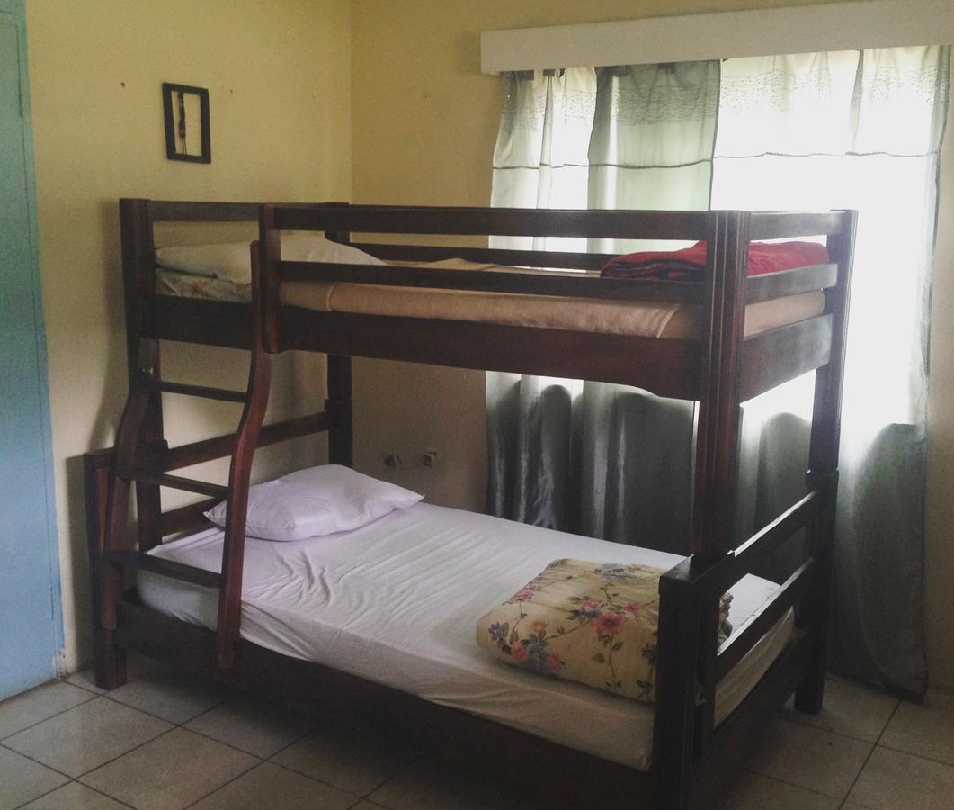 Kumunzi Backpackers Hostel Lusaka Exterior foto