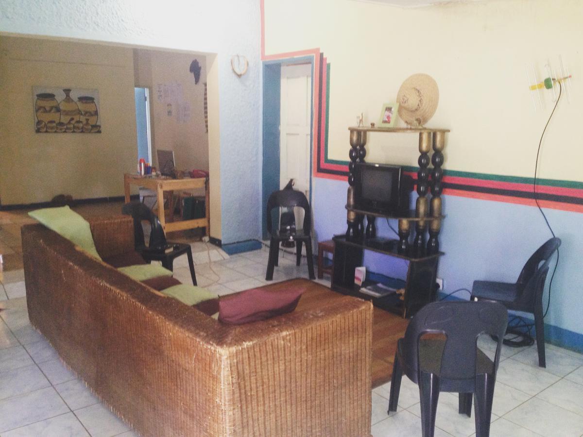 Kumunzi Backpackers Hostel Lusaka Exterior foto